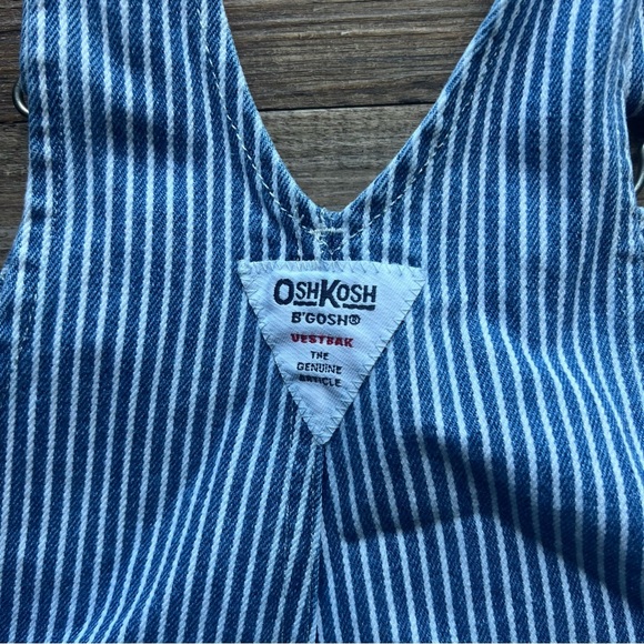 Oshkosh B’Gosh Vintage Baby Boy Blue and White Striped Shortalls Size 3t - Picture 7 of 7